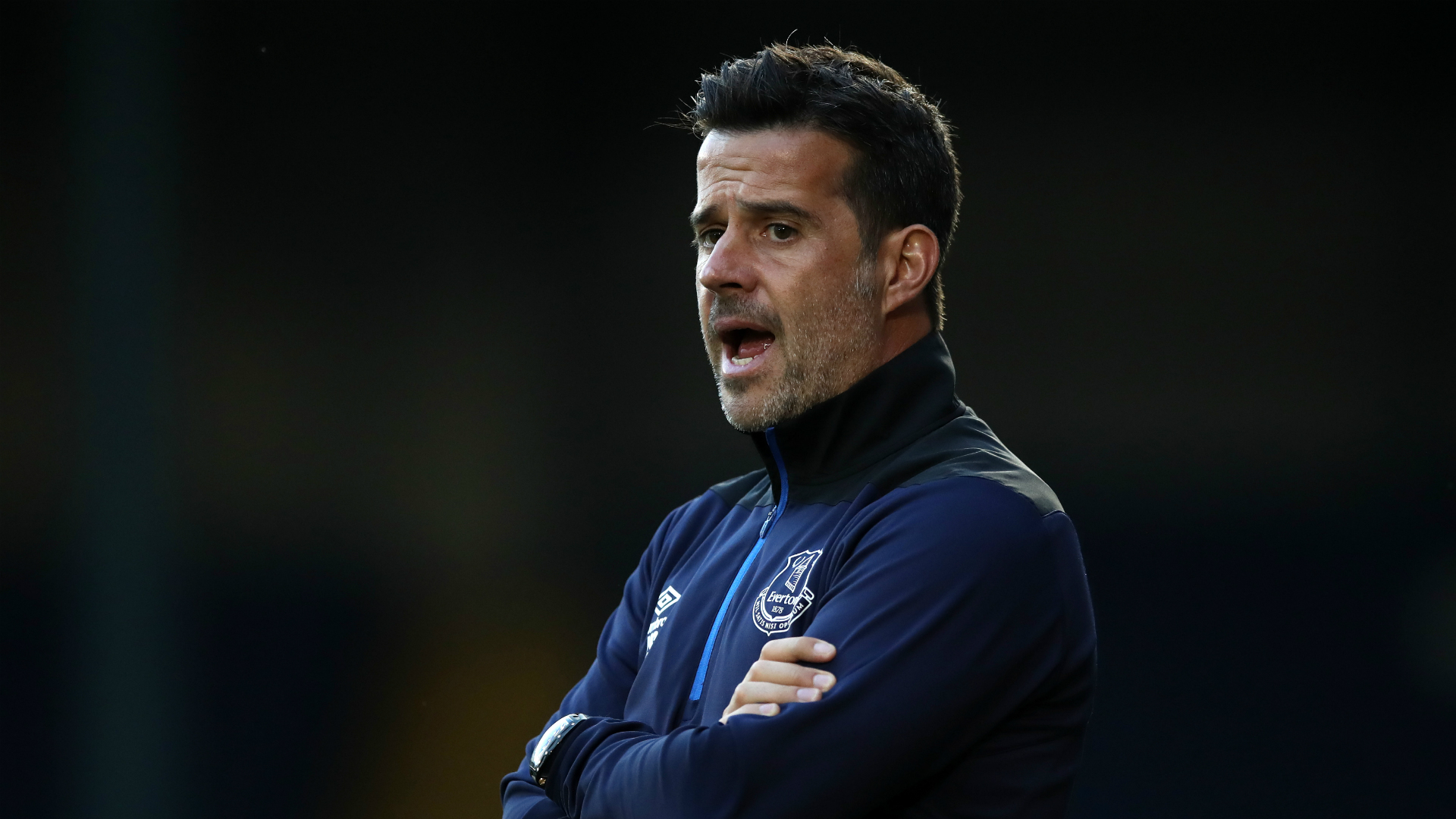 使其簡潔中 使其簡潔中