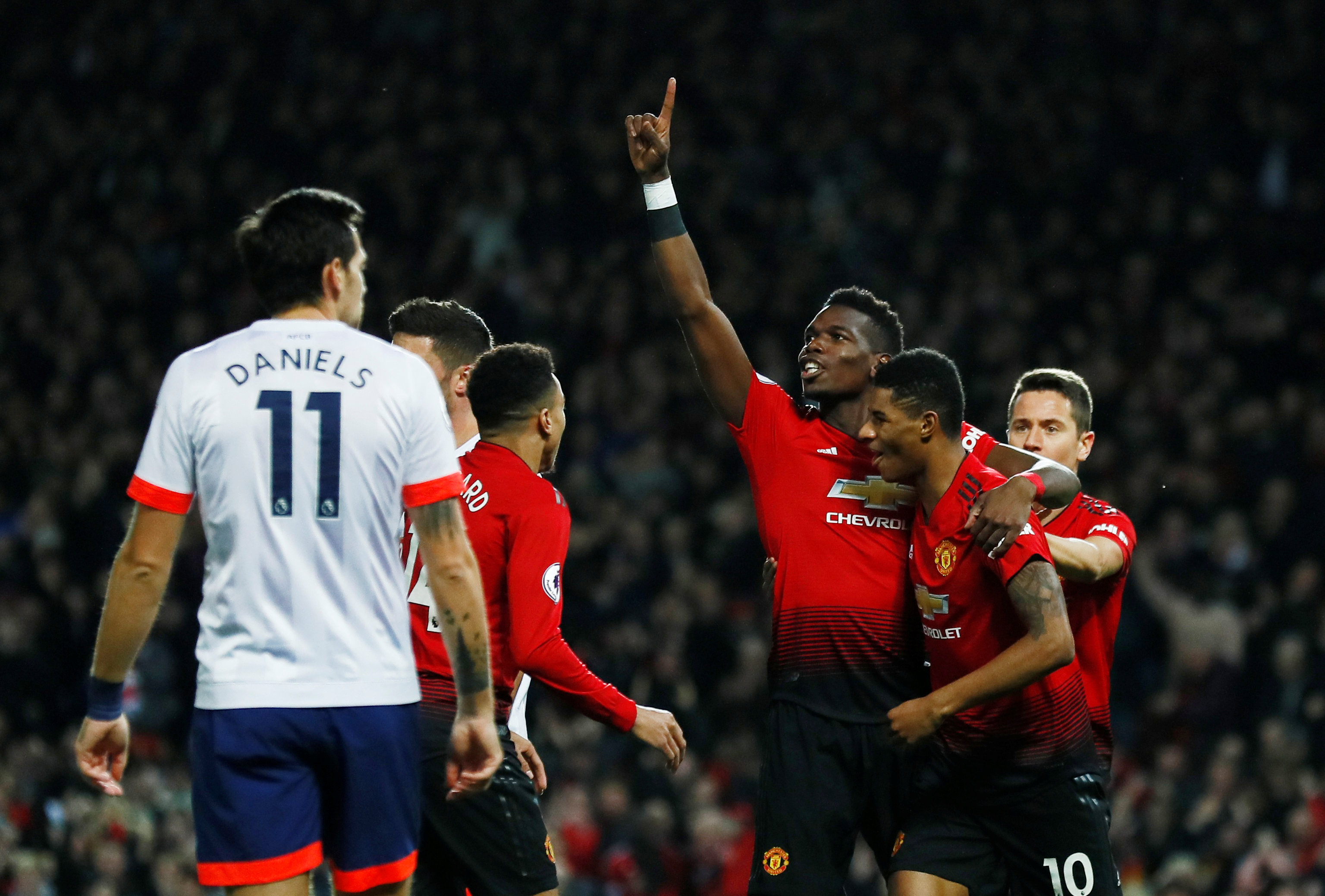 包括在國內 包括在國內